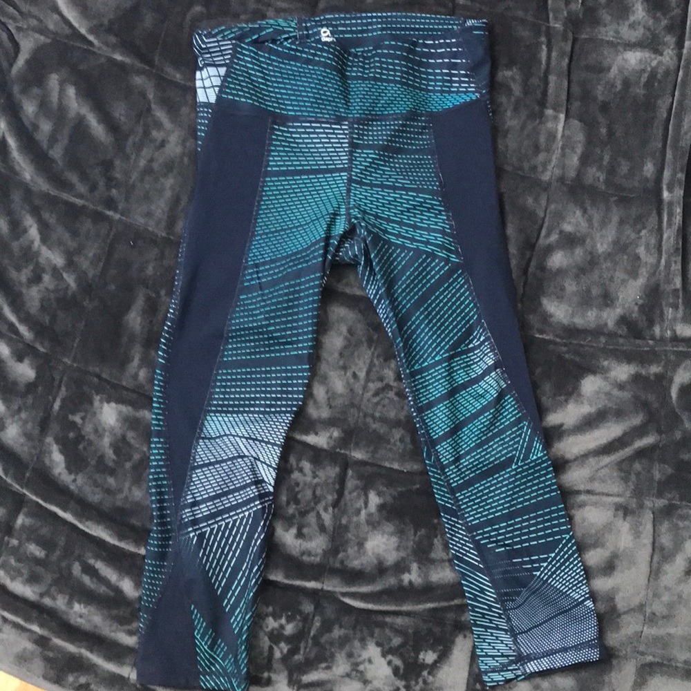 Athletic capris